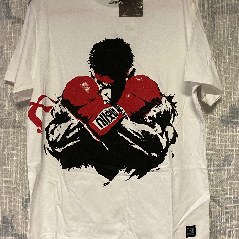 Ryu Capcom Street Fighter tshirt in men’s XL